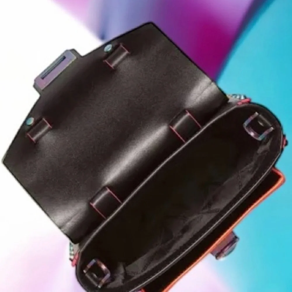 Michael Kors Manhattan Contrast-Trim Leather Satchel in Black - EUC! - Picture 3 of 6